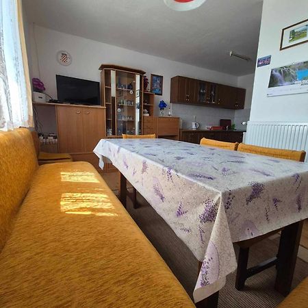 Guesthouse Milka Poljanak Buitenkant foto